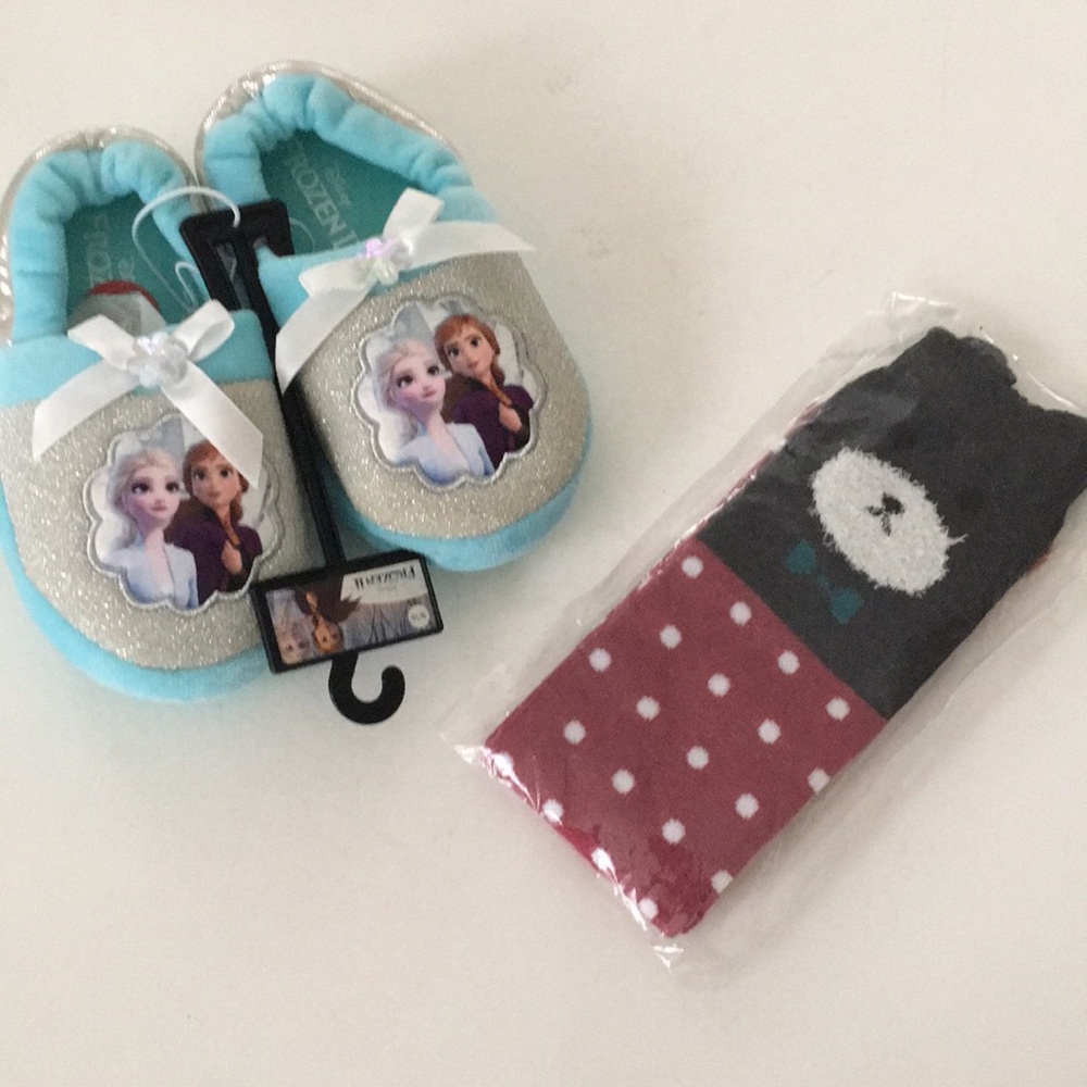 NWT Disney Frozen II Slippers & Cartoon Socks